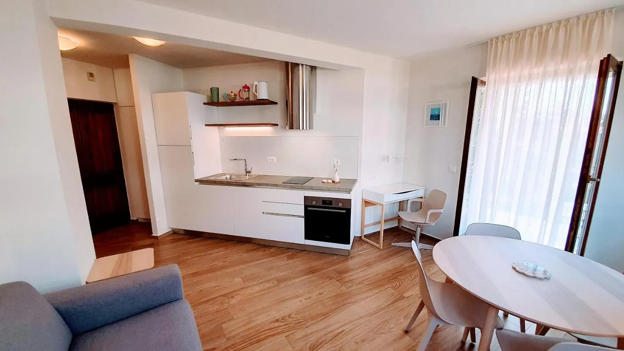Luxury Apartment - Few Minutes From The Sea Porec