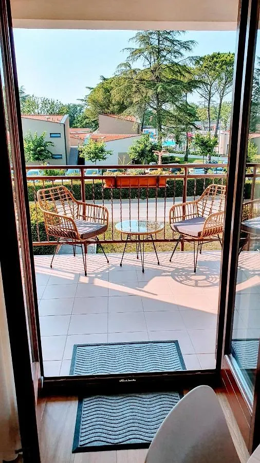 Luxury Apartment - Few Minutes From The Sea Porec 0*,